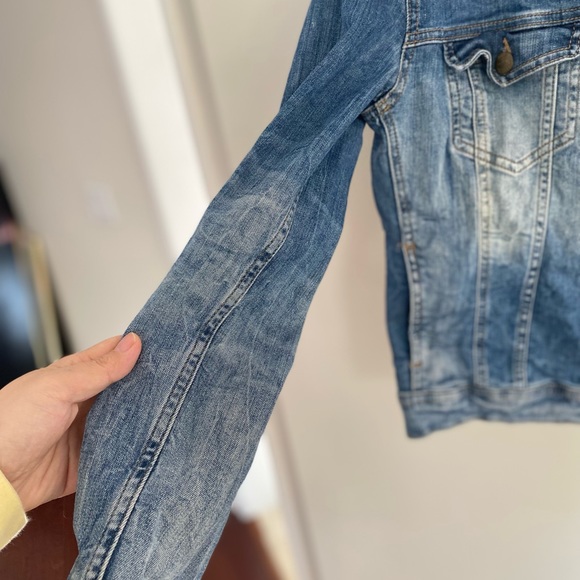 Jean jacket,Blue washed denim jacket, Size M, very good condition - Picture 3 of 4